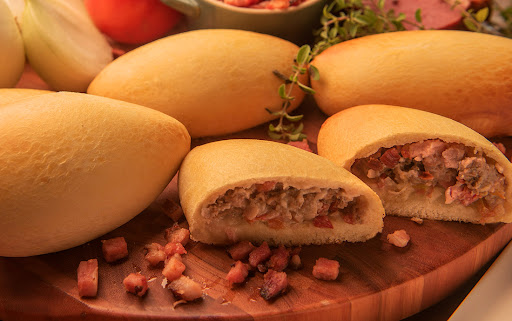esfiha de carne c/ bacon